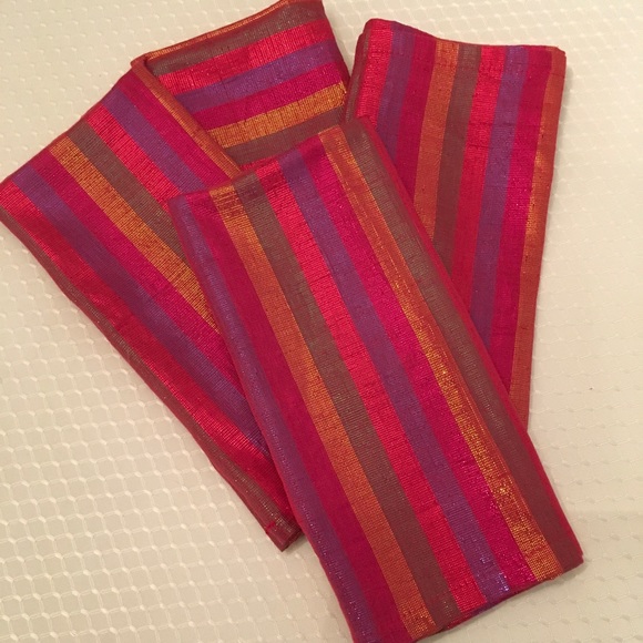 NWT 4 COLORFULN NAPKINS PIER 1 - Picture 7 of 8